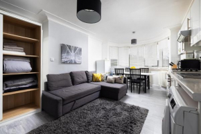 One Bedroom Apartment opposite Brent Cross station